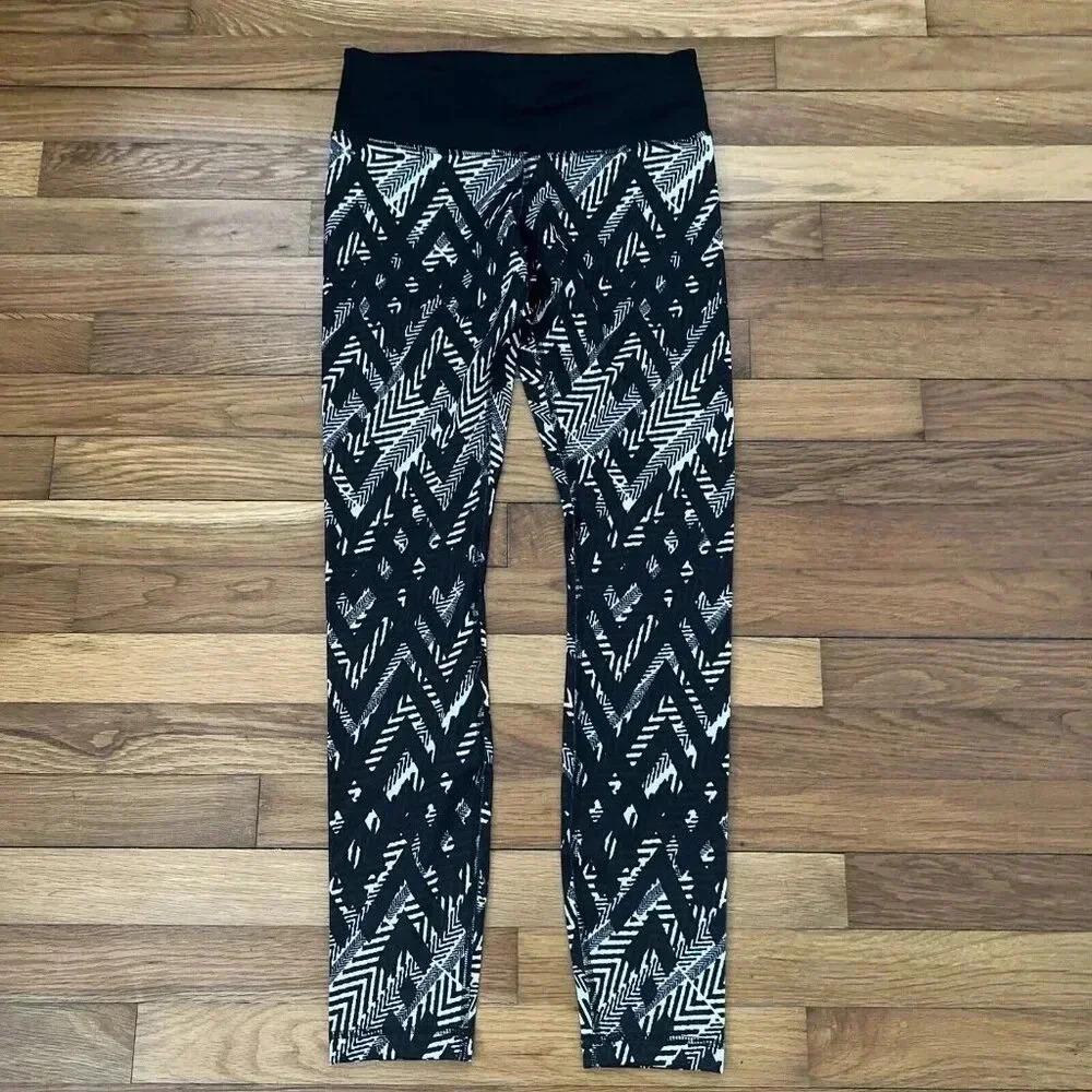 Satva Chaq Womens Legging High-Waisted Black White Tribal Print Yoga Size S